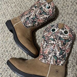 Ariat Tan and Multicolor Western Boots7